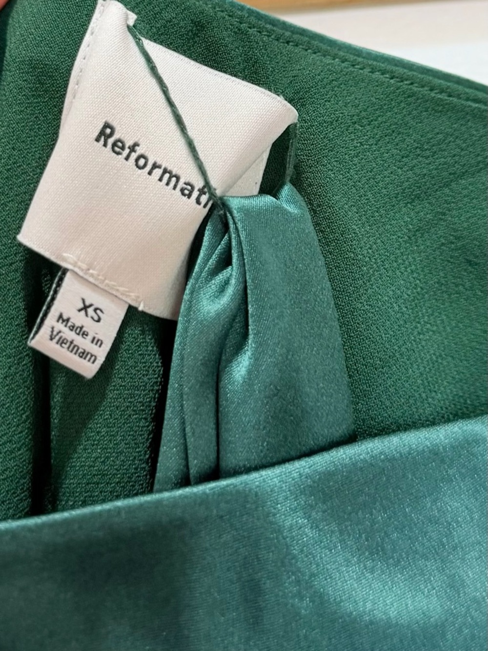 Reformation Oren Silk Dress In Forest, NWOT, NEVER WORN, NO FLAWS. - Picture 7 of 12